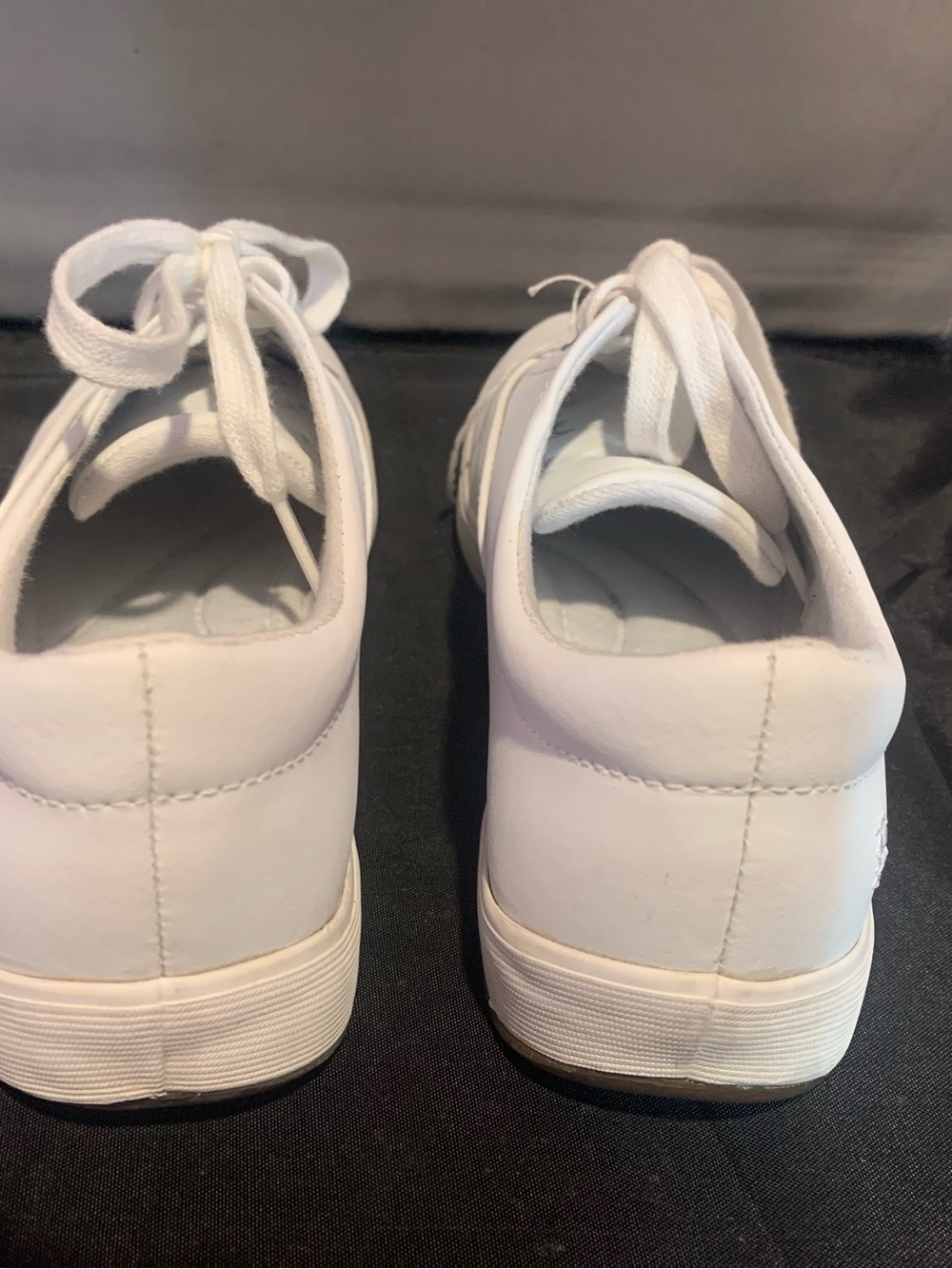 Grasshoppers Ortholite Janey II Women's White Lace-Up Sneakers - Picture 3 of 13